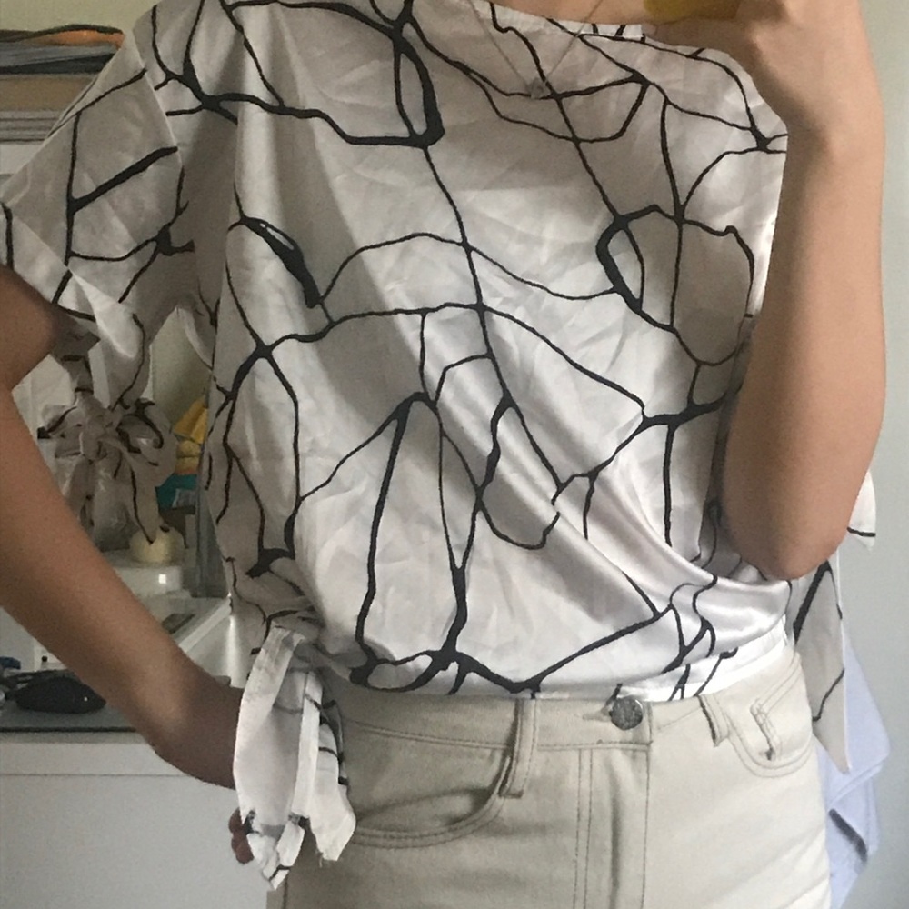 White marble blouse